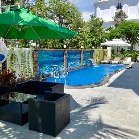 Sun And Sea Hotel Nha Trang Buitenkant foto